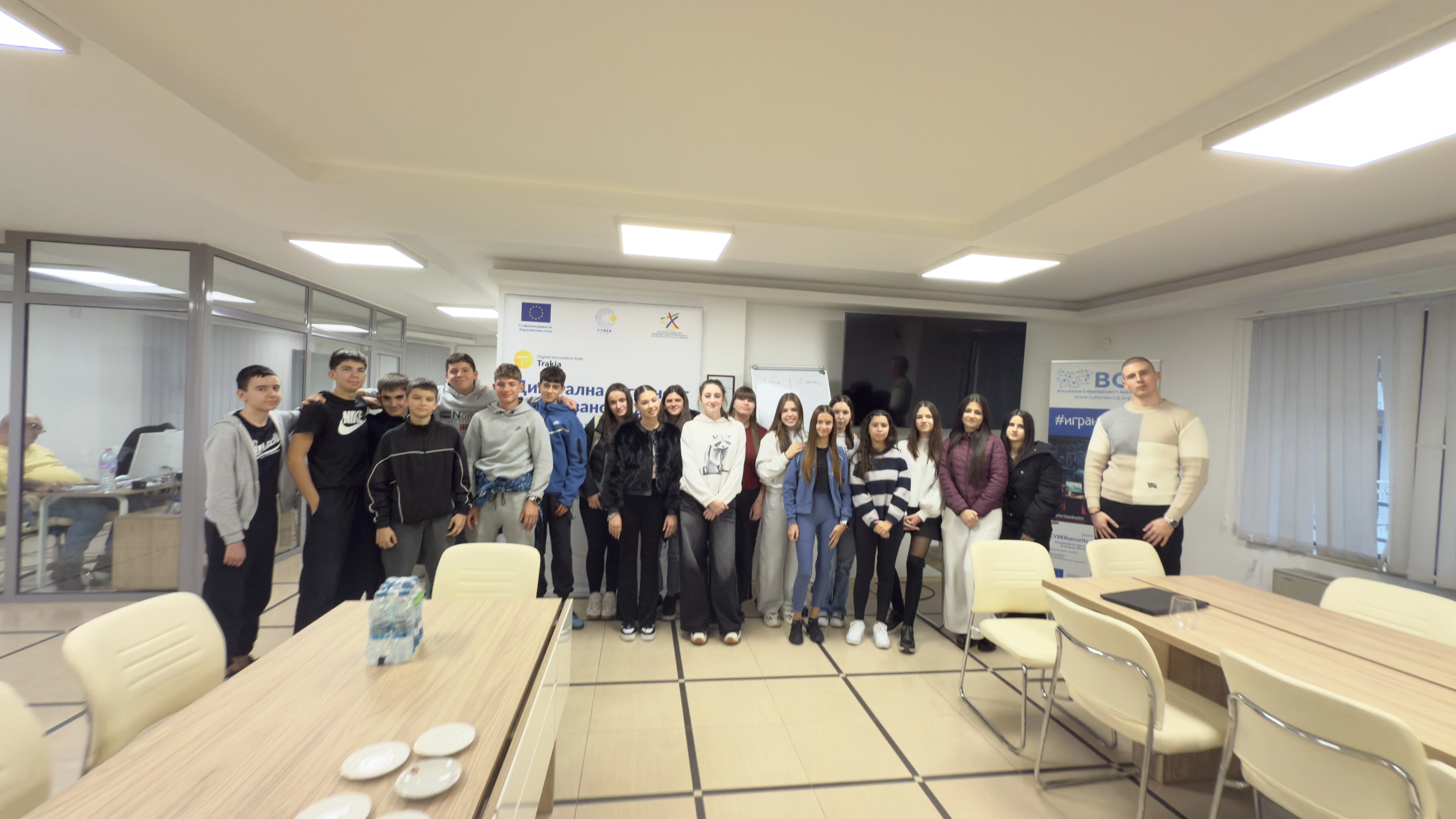 Галерия – снимка 3