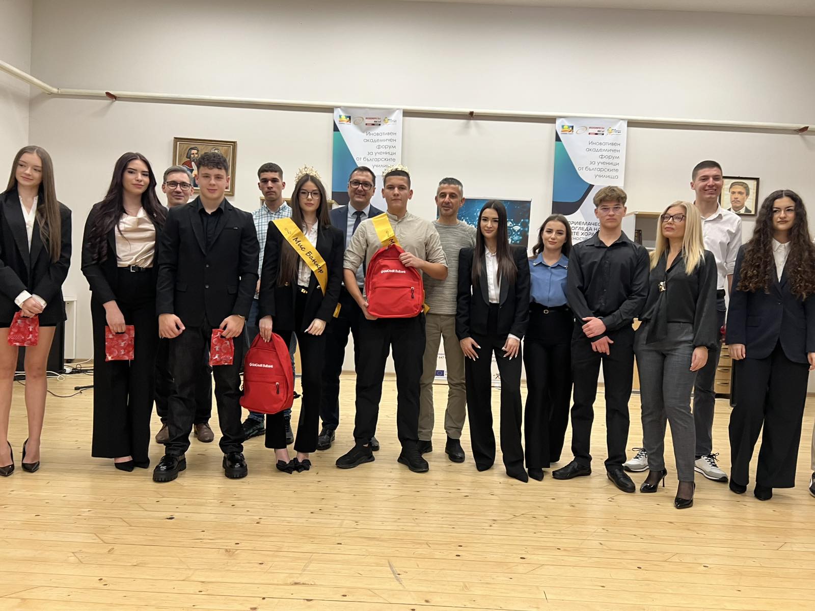 Banker's Day at NTG: Open Lesson, UniCredit Mentors and Titles for Miss and Mister Banker