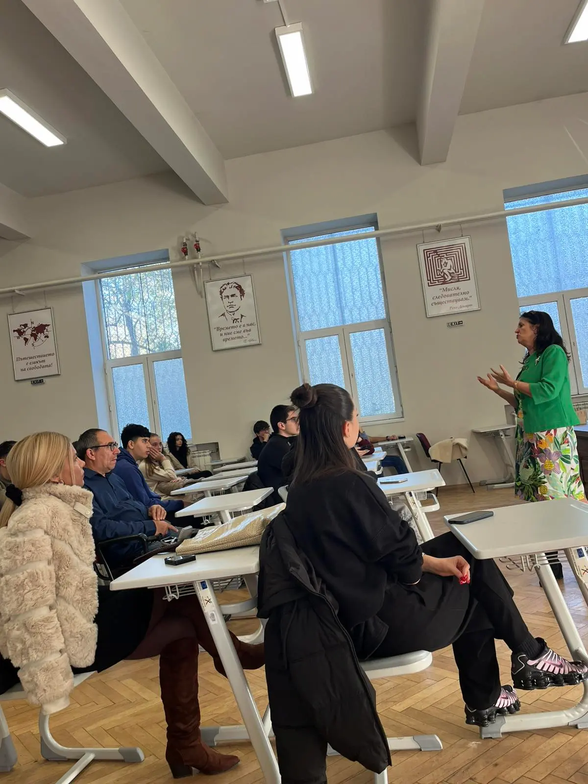 Ученици и гости на срещата