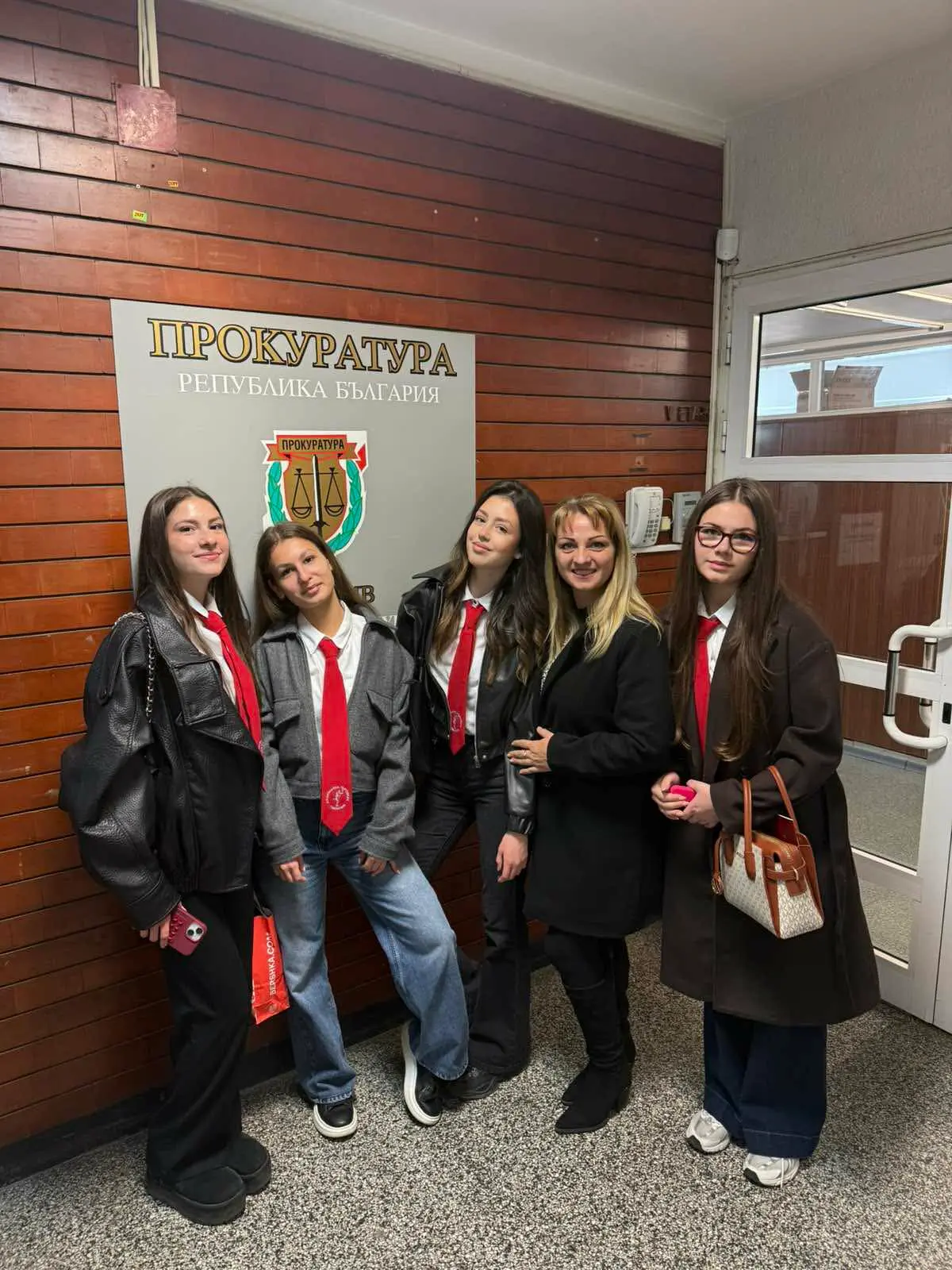 Галерия – снимка 3