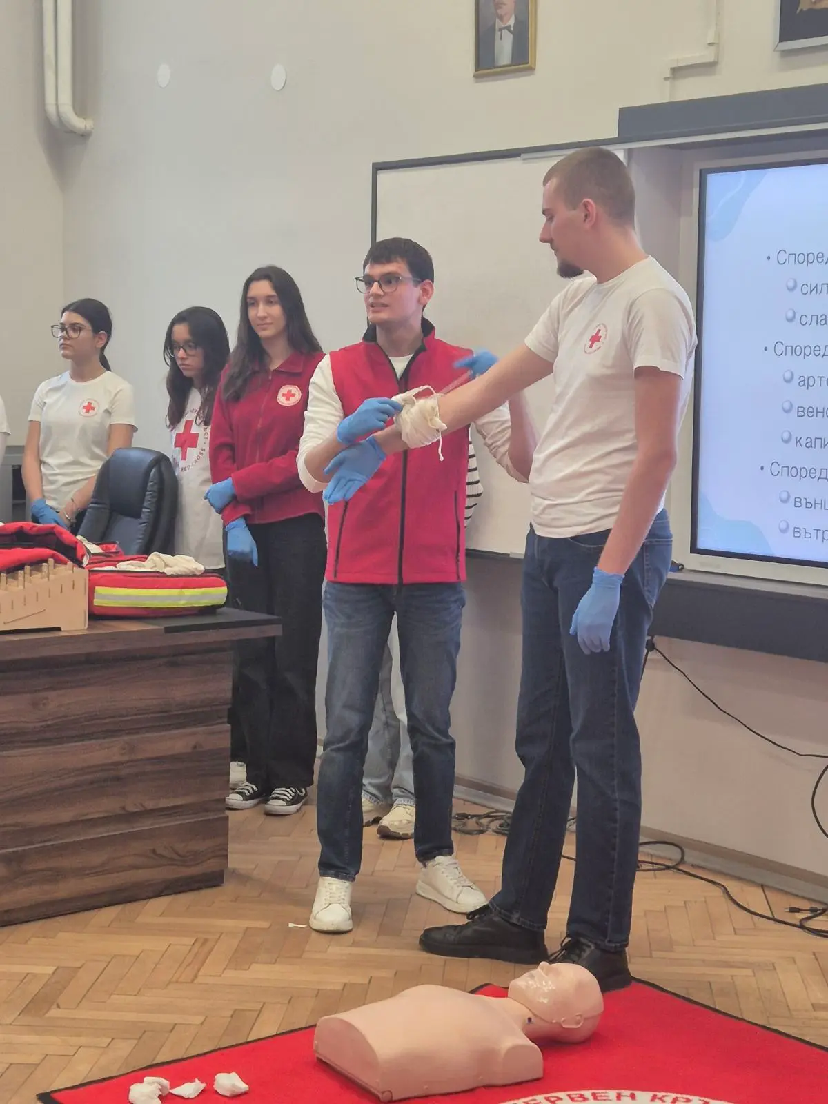 Обучение по първа долекарска помощ